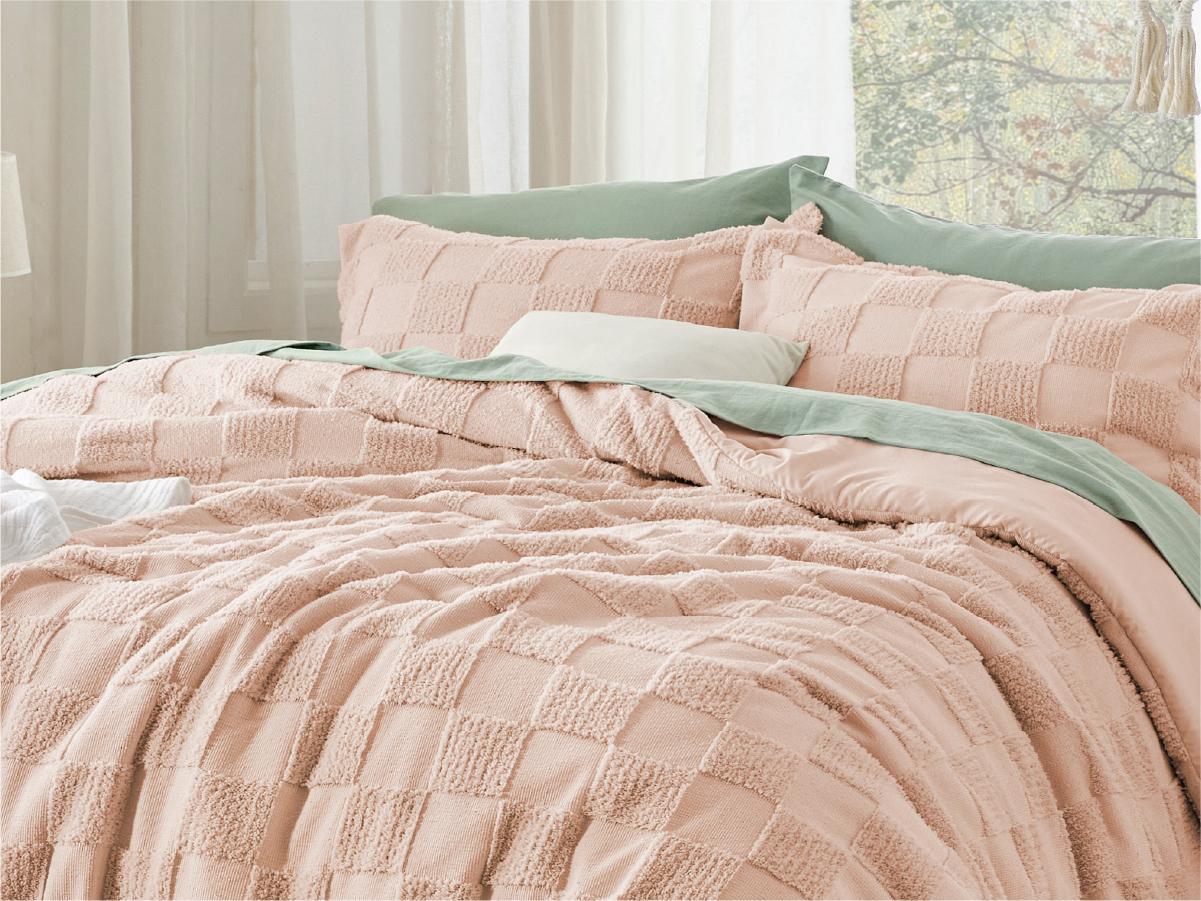 【Spring Glow Up】Bedsure Checkered Farmhouse Shabby Chic Comforter Set ,Boho Tufted Bed Set, King Size Bedding, 3 Pieces, 1 Plaid Geometric Comforter and 2 Pillow Shams,Jacquard Design Soft Breathable Lightweight All-Season Filling OEKO-TEX Certified
