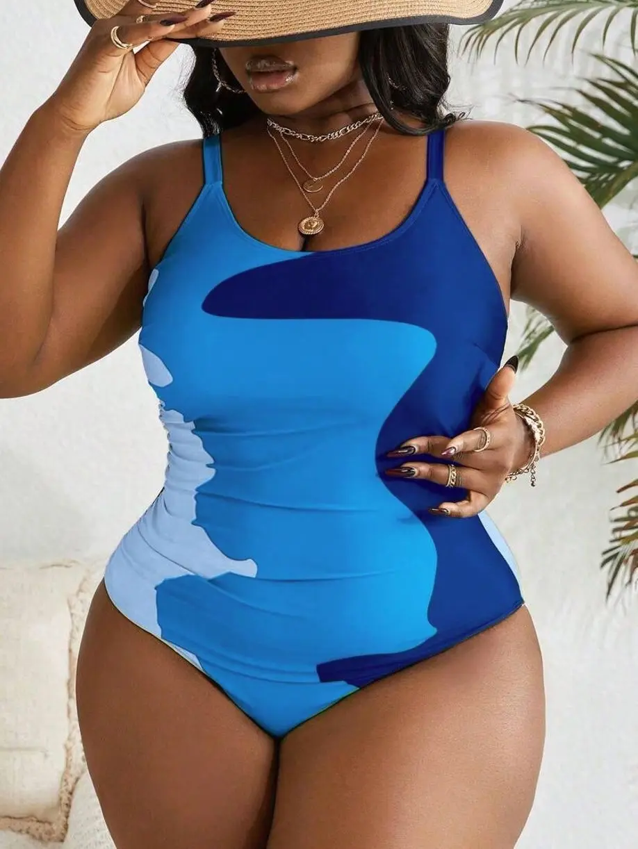 Plus Size Splicing Color Swimsuit - Fashionable One-Piece for Summer Beach