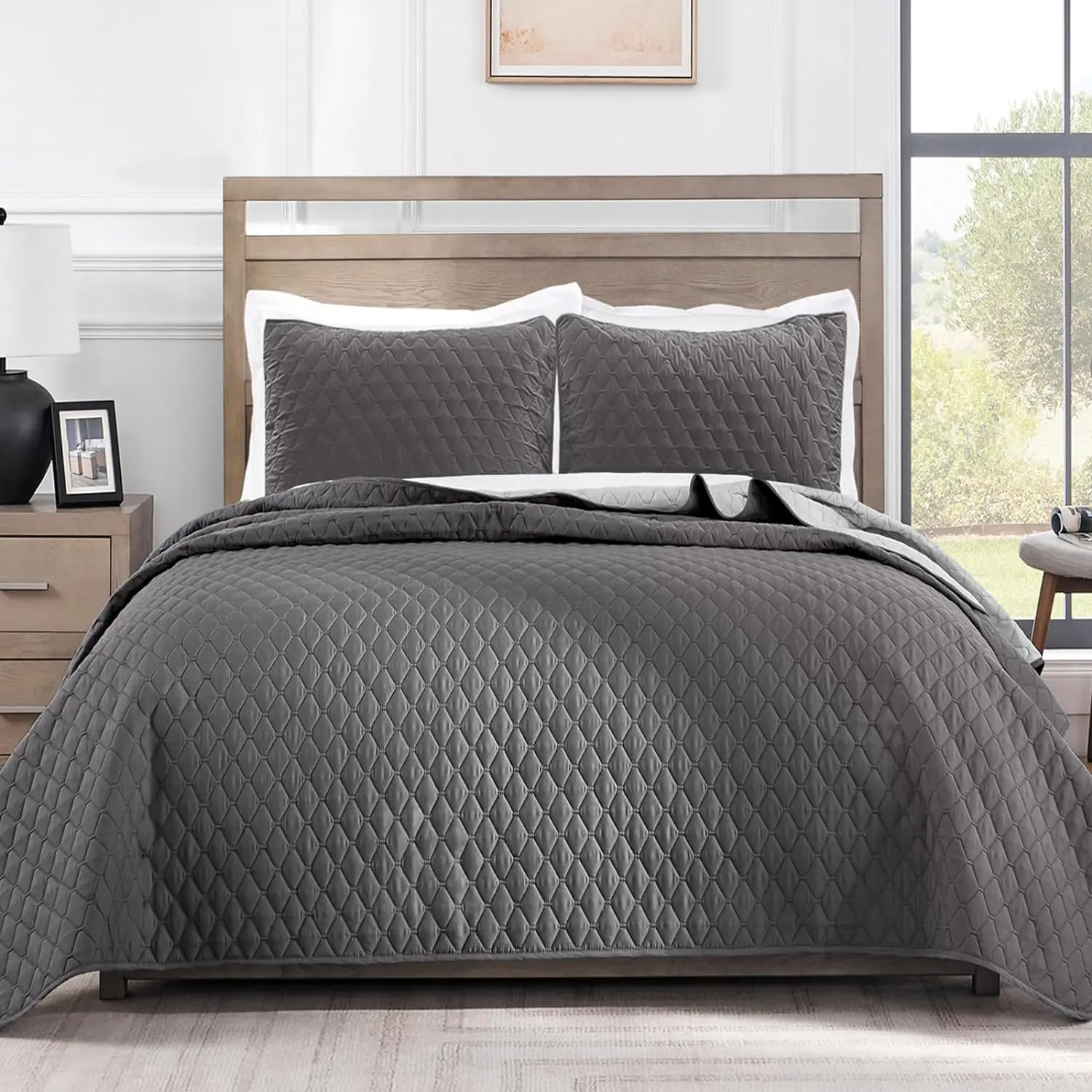 【Back to School】Exclusivo Mezcla Ultrasonic Reversible Quilt Bedding Set with Pillow Shams, Soft Bedspreads Bed Coverlets for All Seasons