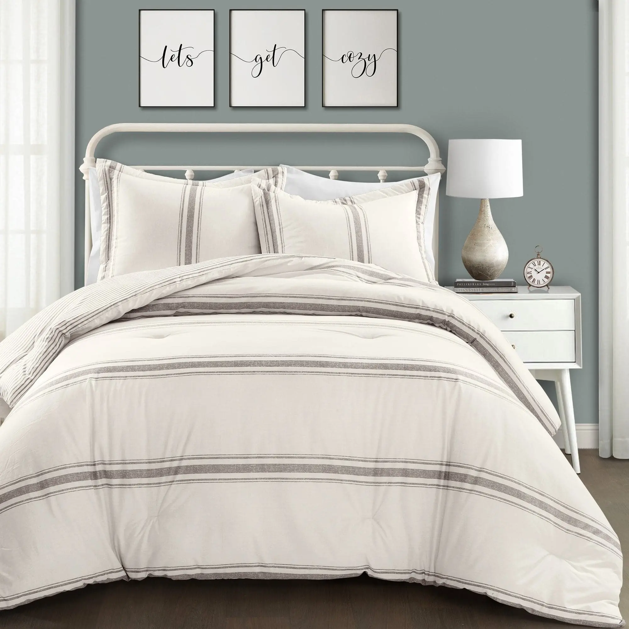 Lush Decor Farmhouse Stripe Reversible Comforter Set - 2/3-Piece Cotton/Polyester Coordinated Set from Cover to Shams, Multi-Size for Twin XL, Full/Queen, King, California King, Machine Washable, Tumble Dry Safe, Fixer Upper Inspired