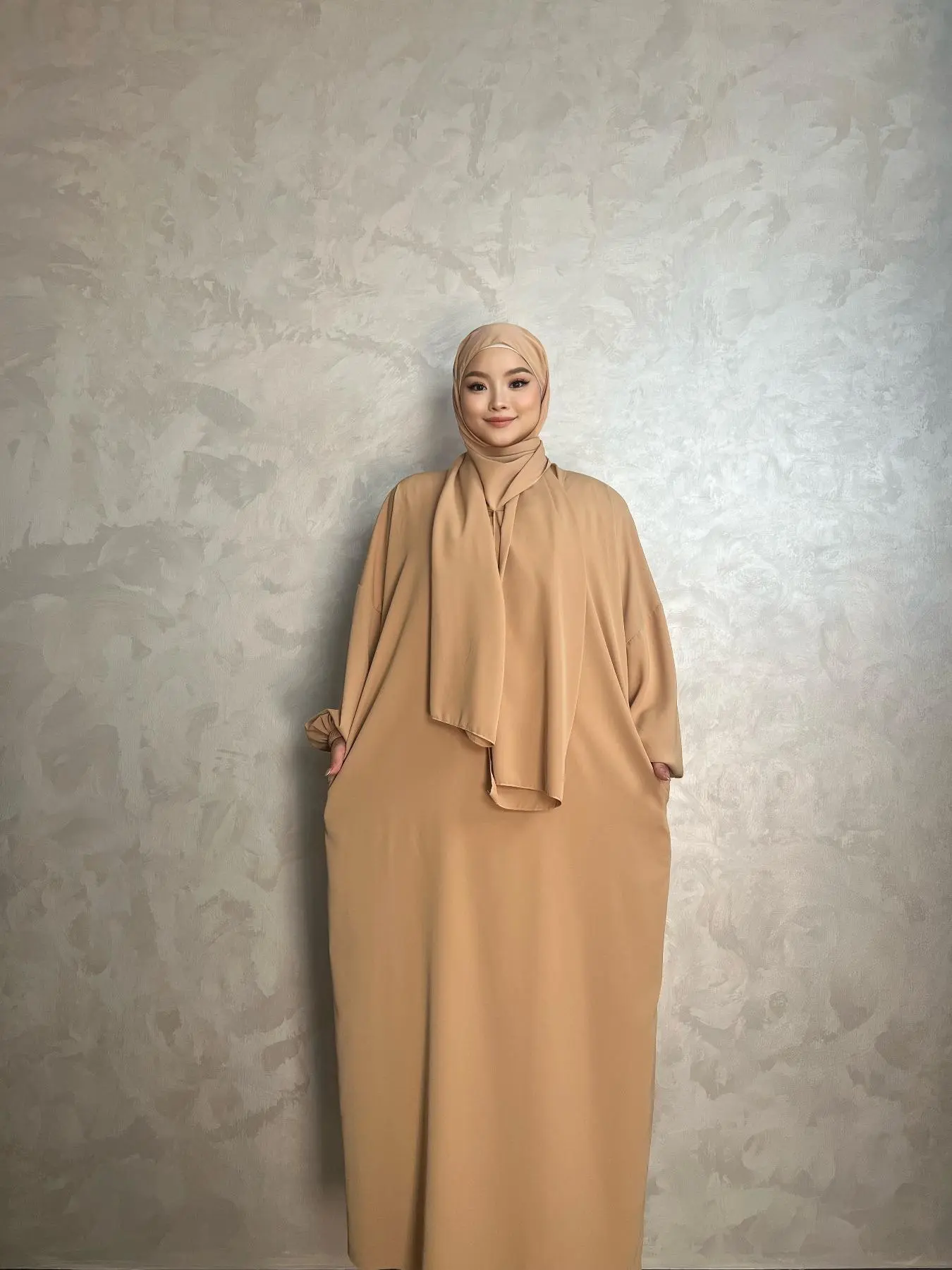 Women's Solid Drop Shoulder Hooded Kaftan & Hijab Set, Modest Bishop Sleeve Pocket Dress & Hijab for Daily Wear, Women's Islamic Clothing