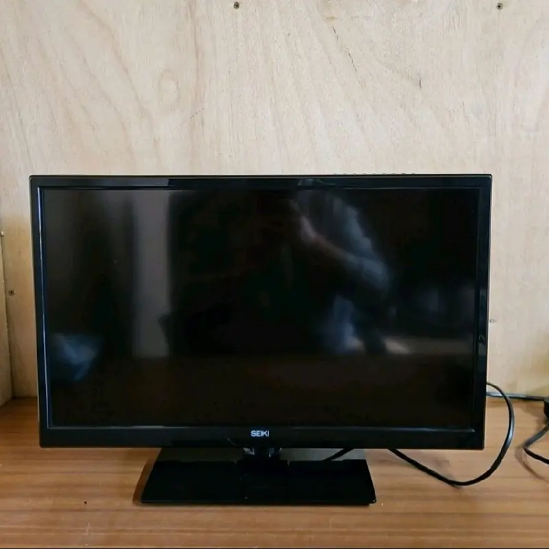 24 In Seiki TV (No Remote)