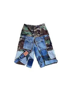 3/4s Camo Denim Detail Short / Random Selection