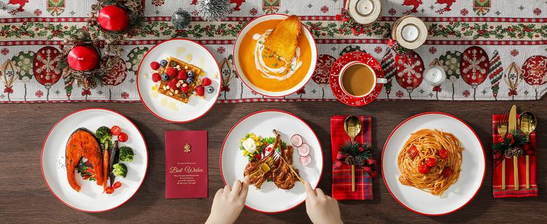 MALACASA Santa Claus / Christmas Tree 30-Piece Dinnerware Set (Service for 6) - New and Improved- Fine Earthenware Holiday Dinner Set - Microwave & Dishwasher Safe Winter Holiday