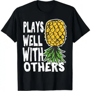 Men's Letter Print Round Neck Tee Swinger Couples Plays Well With Others Upside Down Pineapple T-Shirt