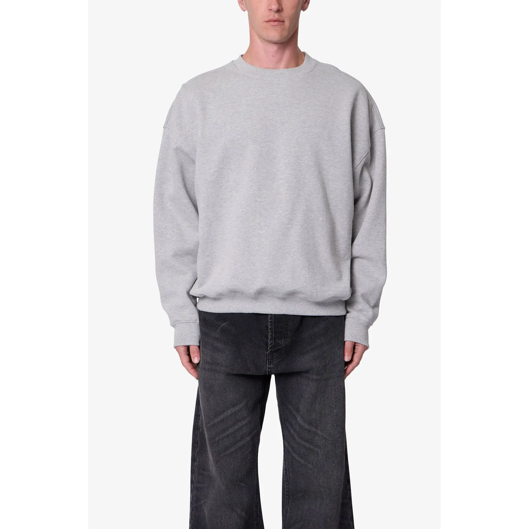 mnml Heavy Basic Crewneck Sweater