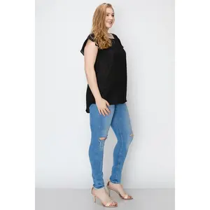 Stylish Plus Size Wool Dobby Blouse – Women's Short Sleeve Everyday Top