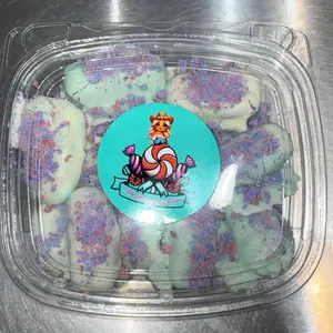 Cowgirls Candy Rush White Chocolate Cotton Candy Squashums-Sweet Snack