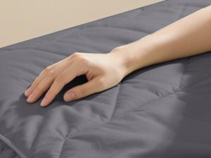 HulooSleep Cooling Comforter - Cooling Blankets for Hot Sleepers, Lightweight Comforter for Summer with Dual-Sided Cool Tech, Soft Breathable Cold Blanket for Sleeping