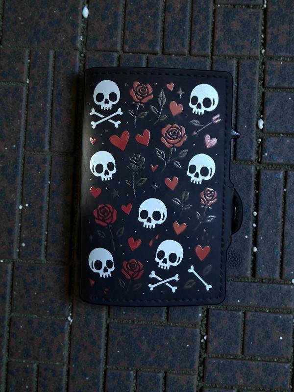 Skulls and Roses PU Leather Wallet Gothic Black Bifold with Hearts Skulls & Red Roses Alt Punk Aesthetic Gift for Him/Her RFID Blocking Design