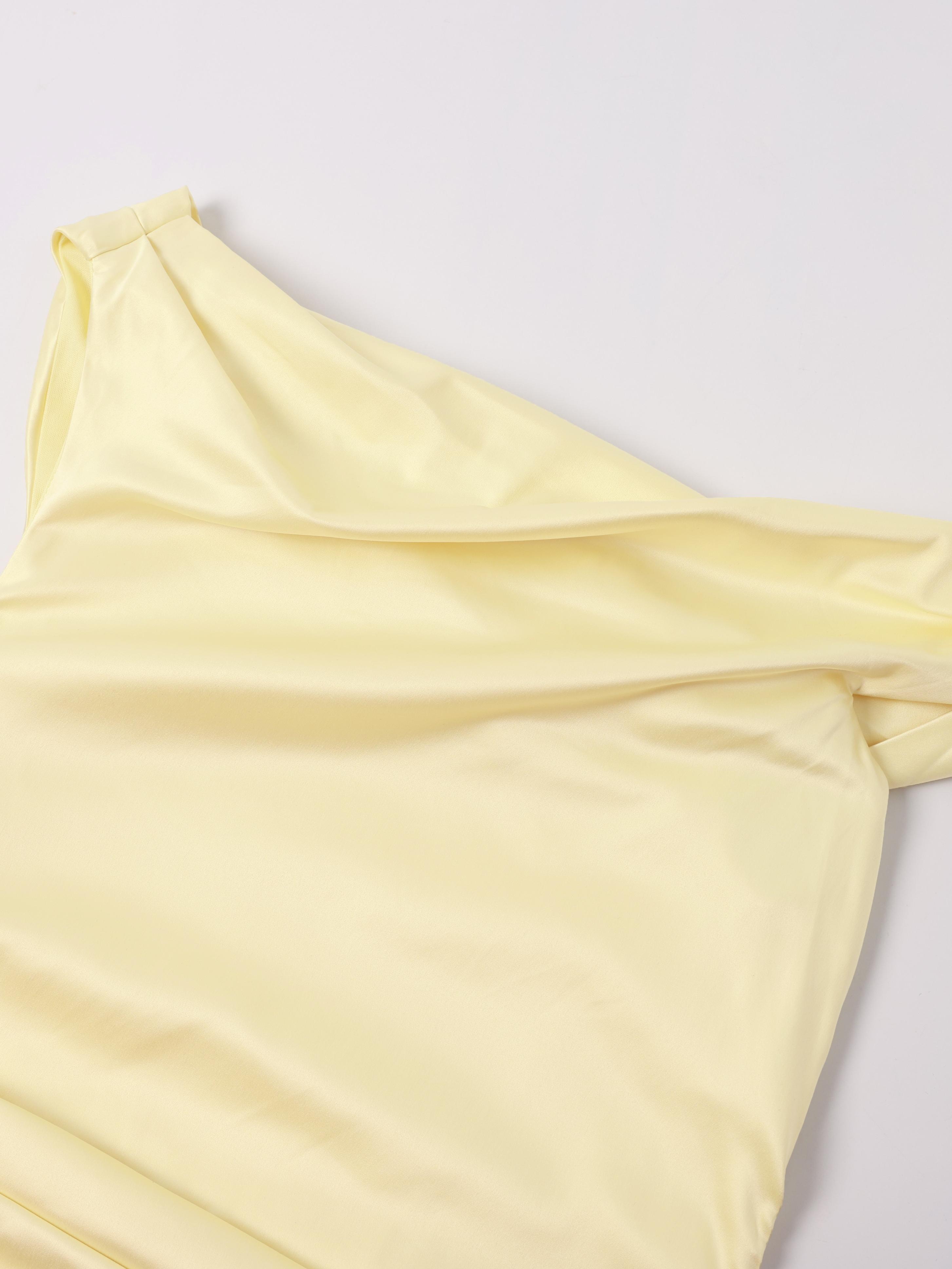 Women's Sloping Shoulders Backless Ruched Satin Bodycon Maxi Dress - Formal Party, Dinner, Date Wear for Spring