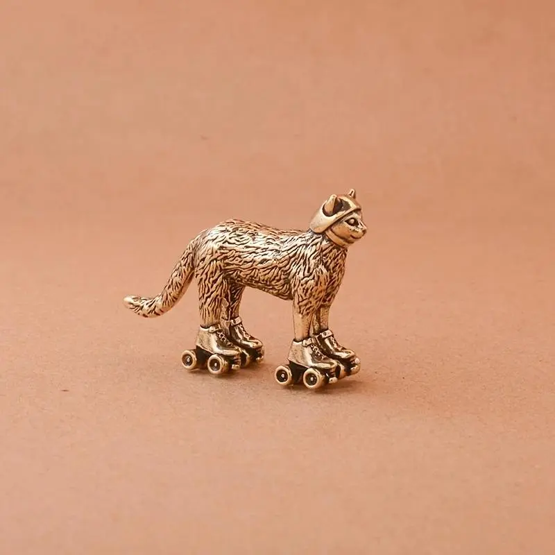 Vintage Copper Cat Skiing Statue, 1 Piece Cute Animal Design Decoration, Desktop Ornament for Home Living Room Bedroom, Home Decor, Decorative Figurines, Collectible Figurine, Heavy Metal Figurine, Cute Collectible Figurines