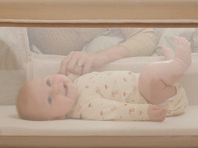 HARPPA Baby Bassinet 3-in-1 Rocking Cuddly Sway & Bedside storage Sleeper with Mattress Cover No Sheet for Cozy Nights Unisex Design Portable Sleeping Cot toddler bed