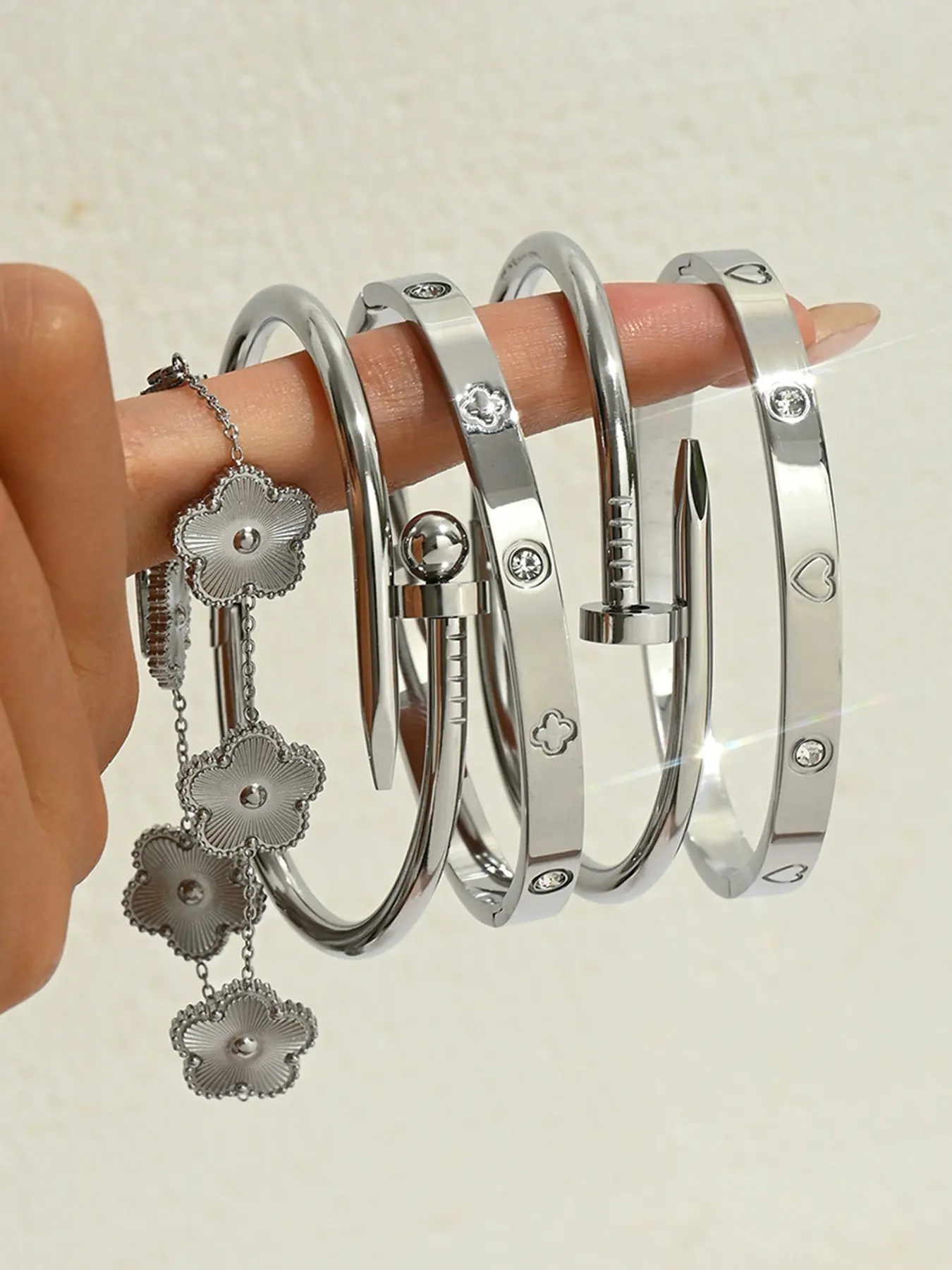 5-Piece Elegant Rhinestone Stainless Steel Bangle Set, Bracelet Set, Four-Leaf Clover & Heart & Five-Petal Flower Decor, Stacked Design, Valentine's Day Gift