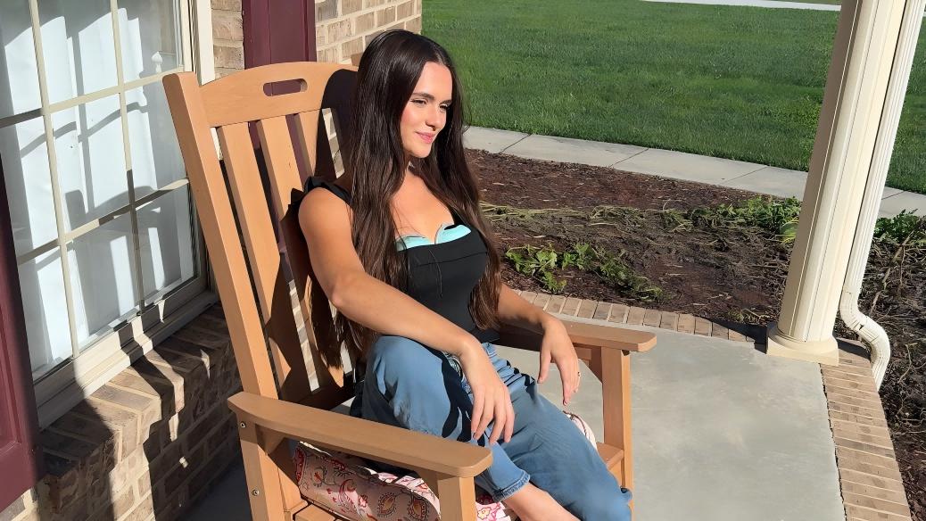 MomMed S33 Luma Built-In Night Light & Pain-Free Breast Pump For Night Pumping,Wearable Breast Pump, Electirc Portable Breast Pump, Breastfeeding Pump with 4 Modes & 9 Levels, 17/19/21mm Flange Inserts Babypump