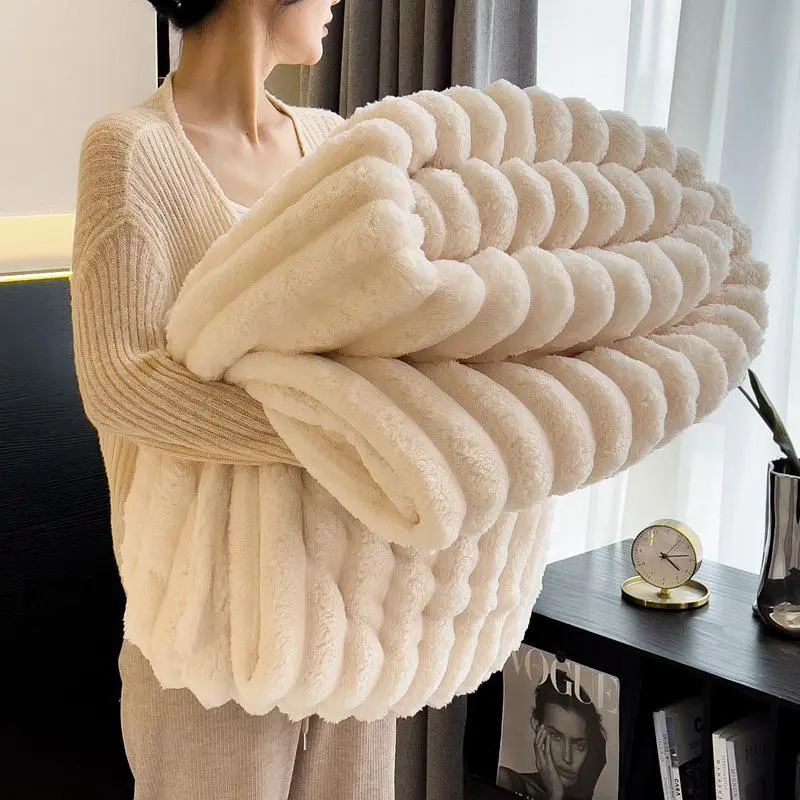 ROSEKIND Blankets 3 Size for Bed, 280GSM Soft & Warm Fleece Blanket, Decorative and Giftable Striped Blankets for All season