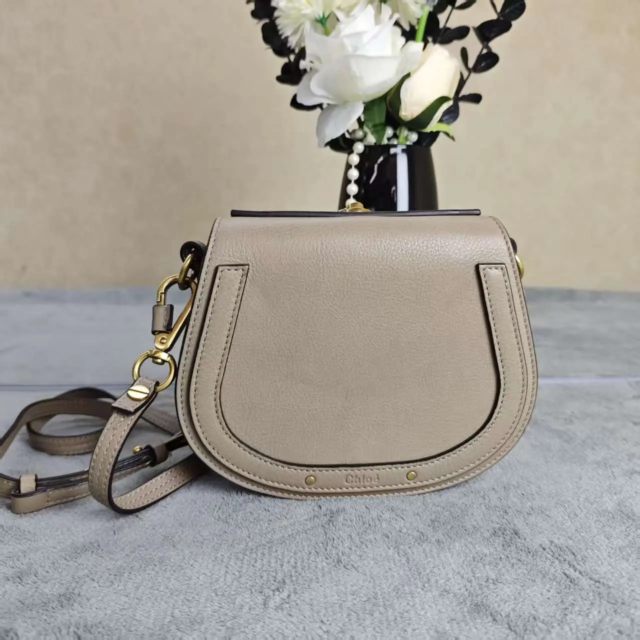 Pre-owned Chloé leather Crossbody Bags Chloe Beige Saddle Crossbody Bag 497684