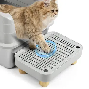 Cat Litter Box Step Ramp, Cat Litter Catcher Mat with Wooden Feet, Filter Function, Pedal Stool for Self-Cleaning Litter Box, Ideal for Kitten & Elderly Cats (White)