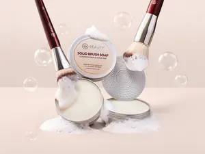 BK Beauty Solid Brush Soap with Cleaning Pad BK Beauty Solid Brush Soap with Cleaning Pad