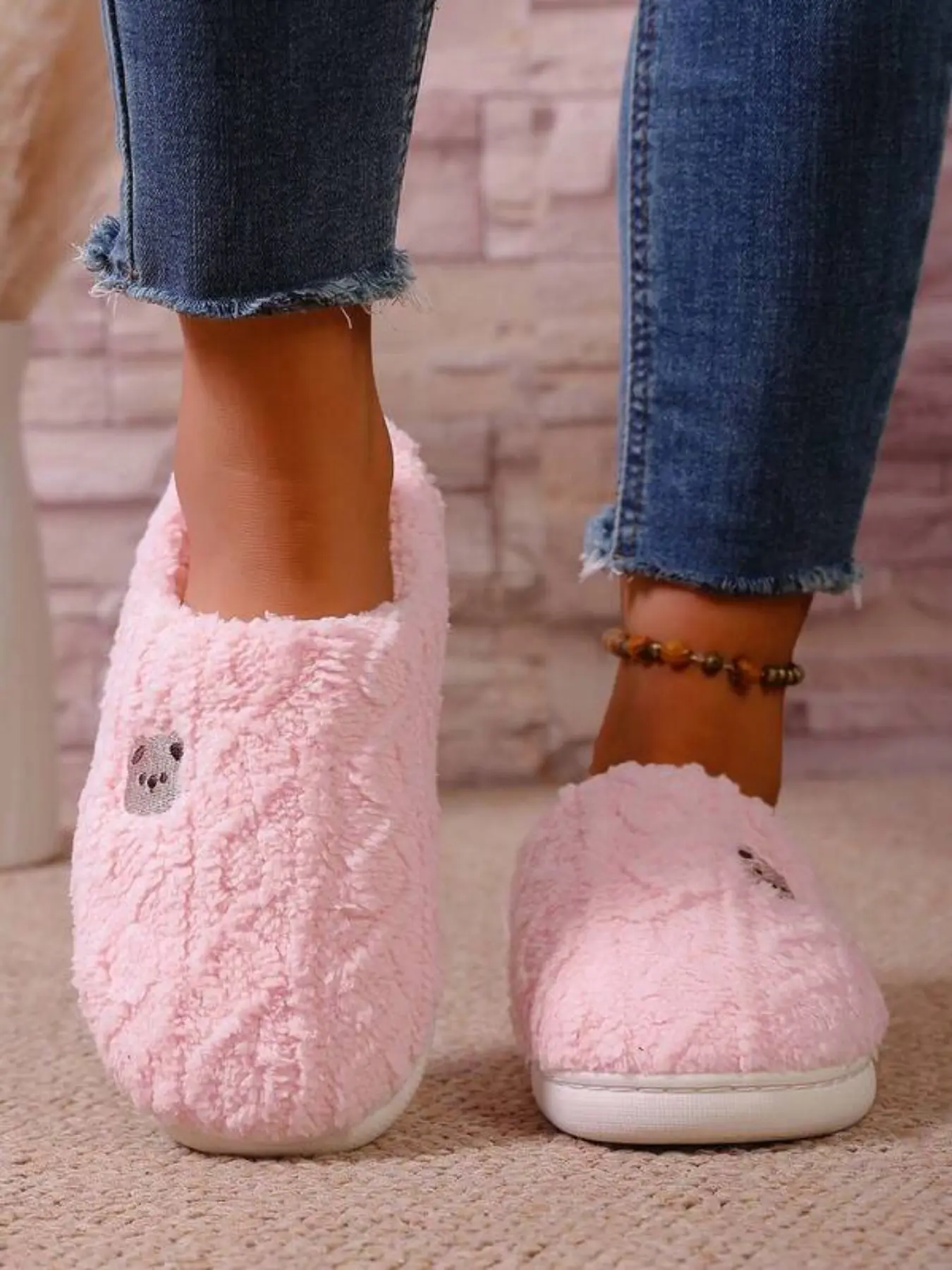 Unisex Plush Fuzzy Slippers, Bear Embroidery Round Toe Mule Design, Soft Warm Non-Slip Home Footwear for Fall & Winter, Autumn Winter Slippers