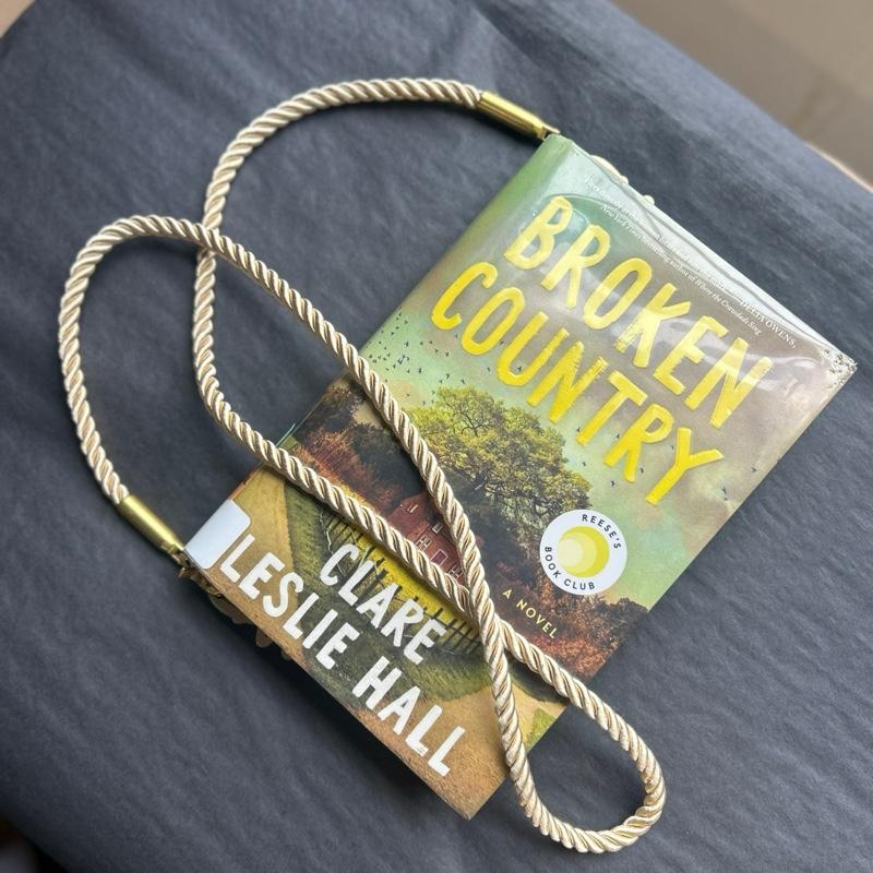 Gold Acrylic Book Holder "Purse" - Elegant Bookmark for Book Lovers