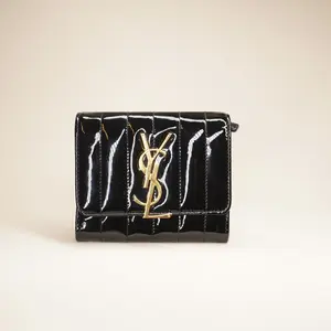 Pre-owned Yves Saint Laurent leathe Small Leather Goods SAINT LAURENT YSL Vicky Flap Wallet Vertical Quilted Patent Compact