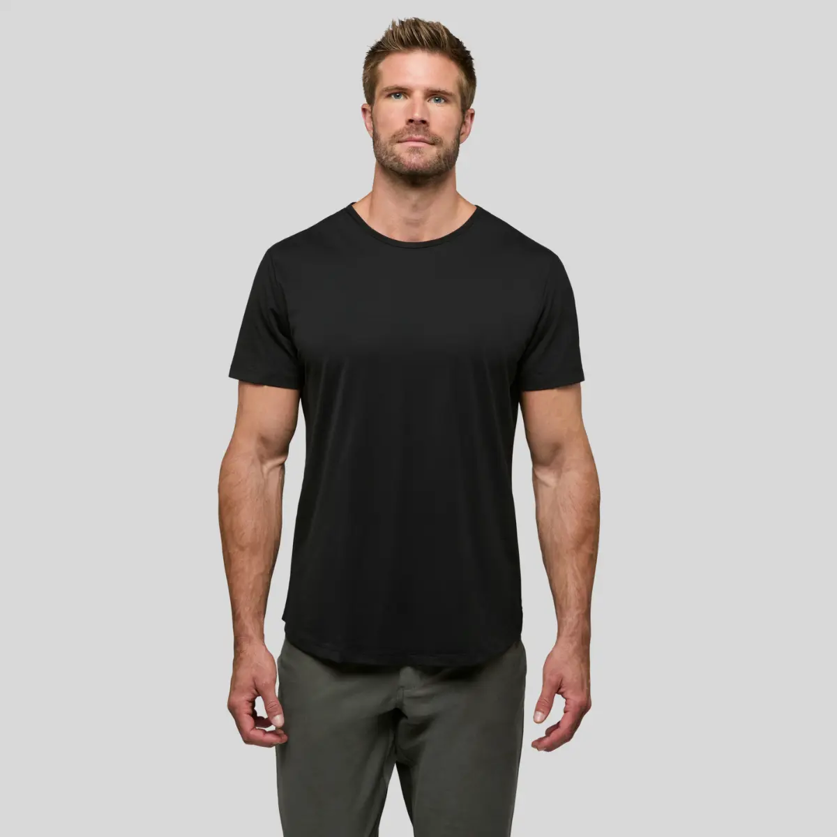 Cuts | AO Curve-Hem Tee Men's Fitted Crew Neck T-Shirt | Anti-Odor Polyester Cotton Blend | Wrinkle Resistant Stretch Tee