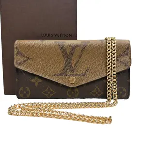 Pre-owned Louis Vuitton PVC Crossbody Bags Reverse Monogram Sarah Wallet with added Chain