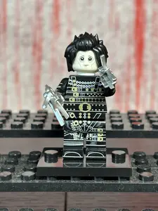 Mini-Fig: Edward Scissorhands