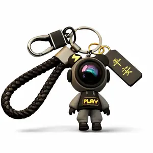 Astronaut Design Keychain & Key Fob – Cute Space-Themed Car Keychain for Men & Women, Universal Car Interior Decoration Accessory, Trendy Gift for Car Lovers