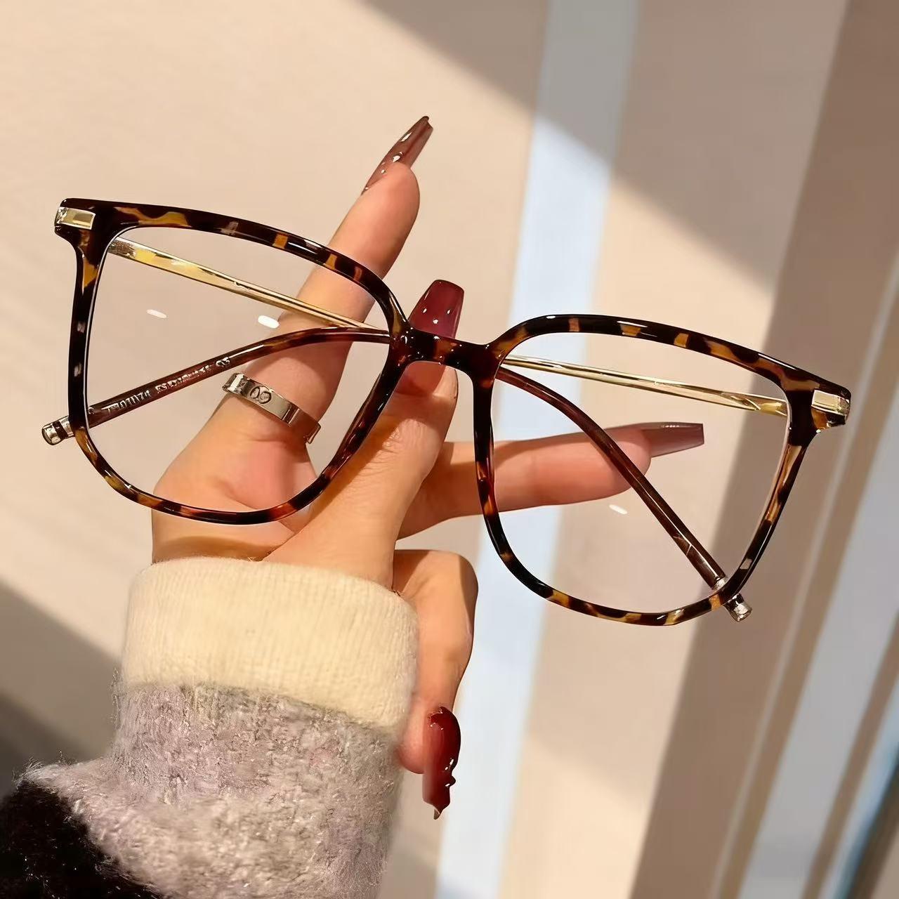 2026 Y2K Retro Square Tortoise Shell Frame Glasses Stylish Unisex Lightweight Casual Style for Work Daily Use TR & Zinc Alloy Decorative Lens