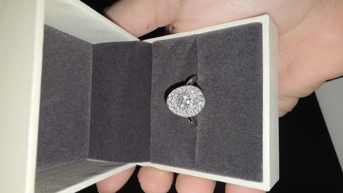 Item: White Color, 7