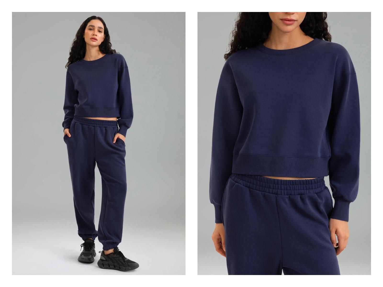 Colorfulkoala Women's Velvra Fleece Sweatshirt Retro Loose Fit Crew Neck Drop Shoulder Pullover Sweatshirt Modal Fleece Thumbhole Cuffs