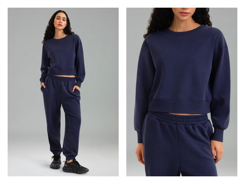 Colorfulkoala Women's Velvra Fleece Sweatshirt Retro Loose Fit Crew Neck Drop Shoulder Pullover Sweatshirt Modal Fleece Thumbhole Cuffs