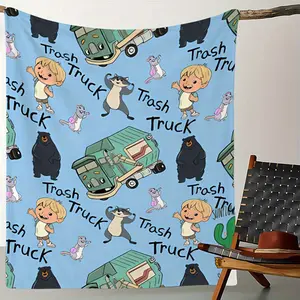 Adorable Animated Fleece Blanket! Featuring Characters from 'Trash Truck', It'S Soft And Skin-Friendly, Perfect for Animation Fans to Collect Or Decorate With. Warm And Cozy, Suitable for Sofas, Beds, Offices, Campin