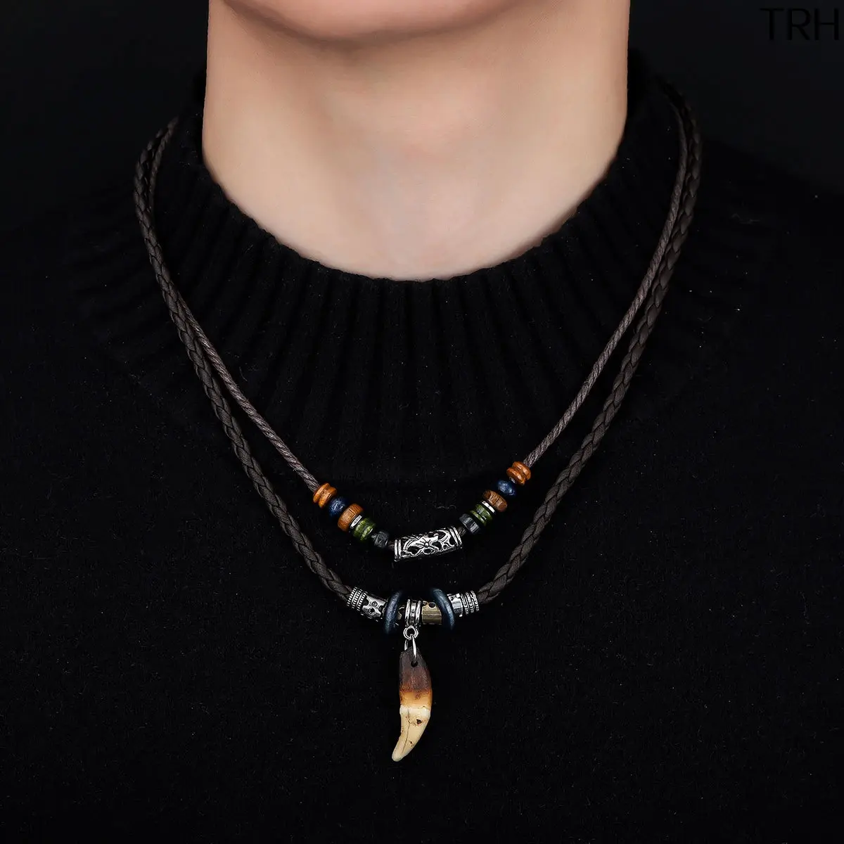 Double Layer Wolf Tooth Pendant Necklace for Men Women, Tribal Ethnic Braided Leather Cord Necklace with Wooden Beads, Adjustable Layered Boho Statement Necklace, Unique Vintage Fashion Jewelry for Daily Wear, Festival & Casual Street Outfits