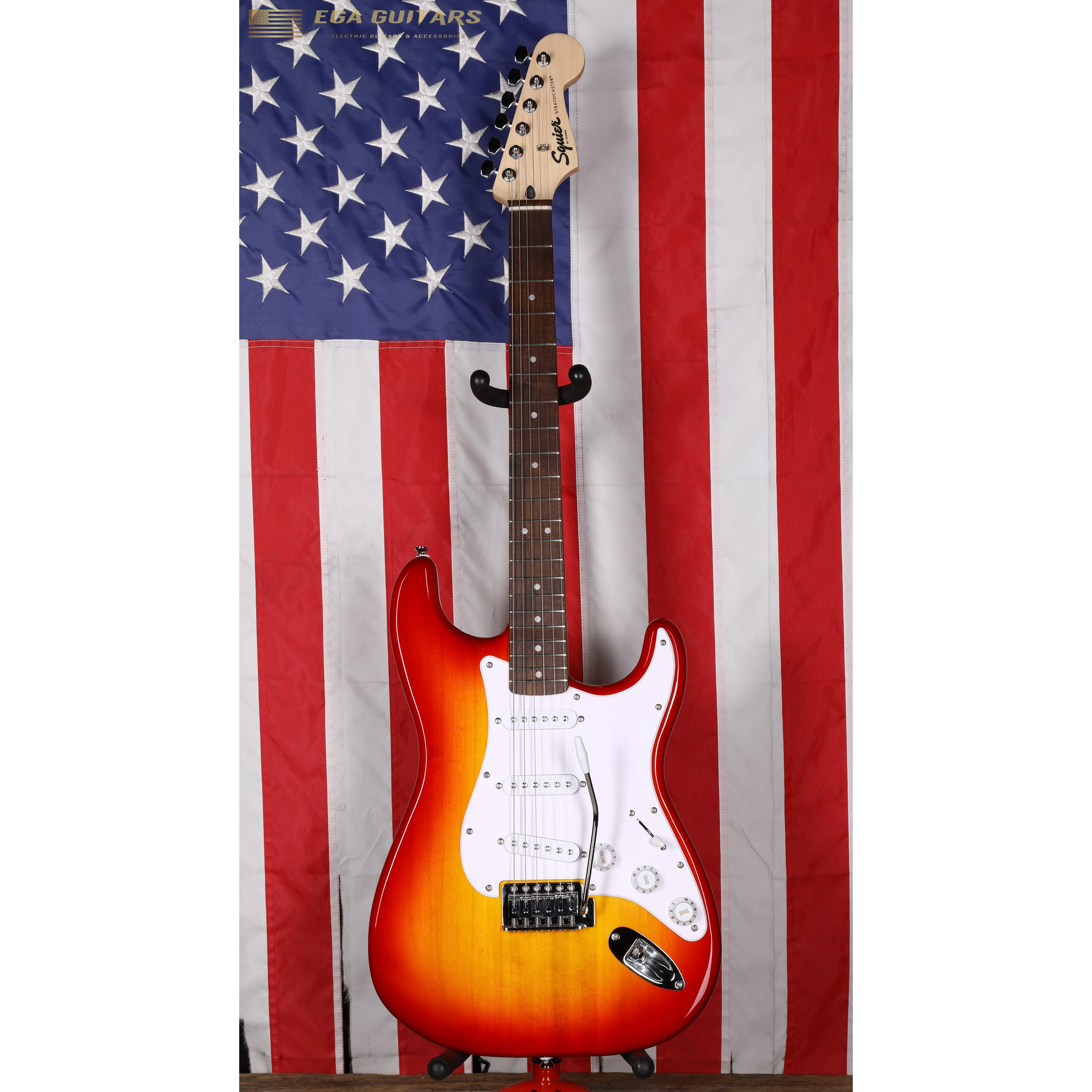 Squier Sonic Stratocaster - Sienna Sunburst