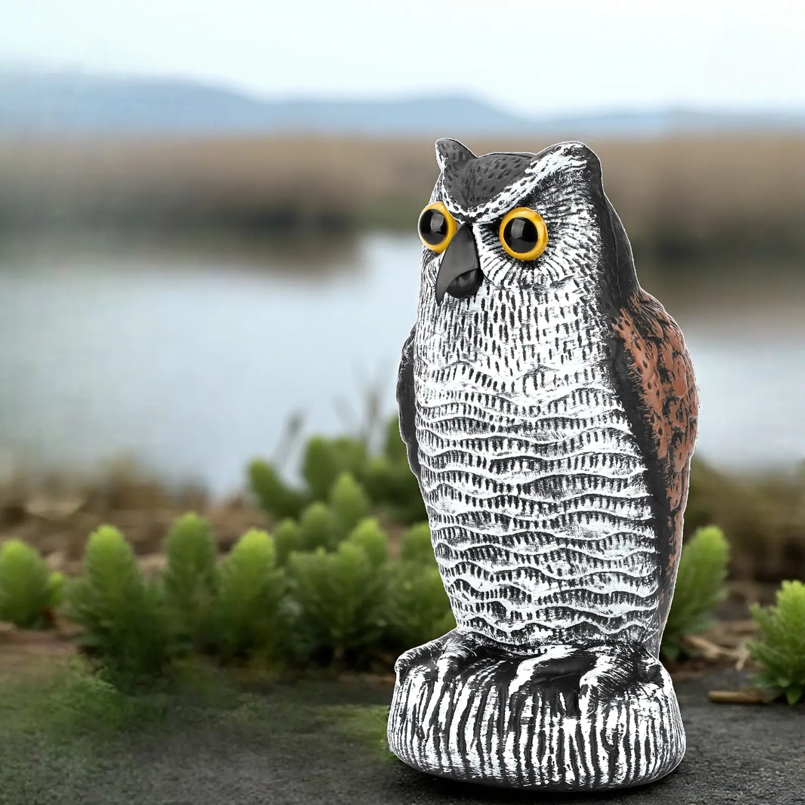 Realistic Resin Owl Bird Repellent Animal Statue - Garden Protector Scarecrow for Outdoor Patio, Home Decor