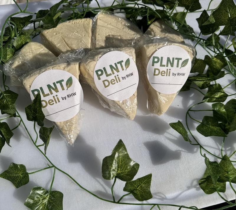PLNT Deli - Smoked Gouda 5oz (plant-based)