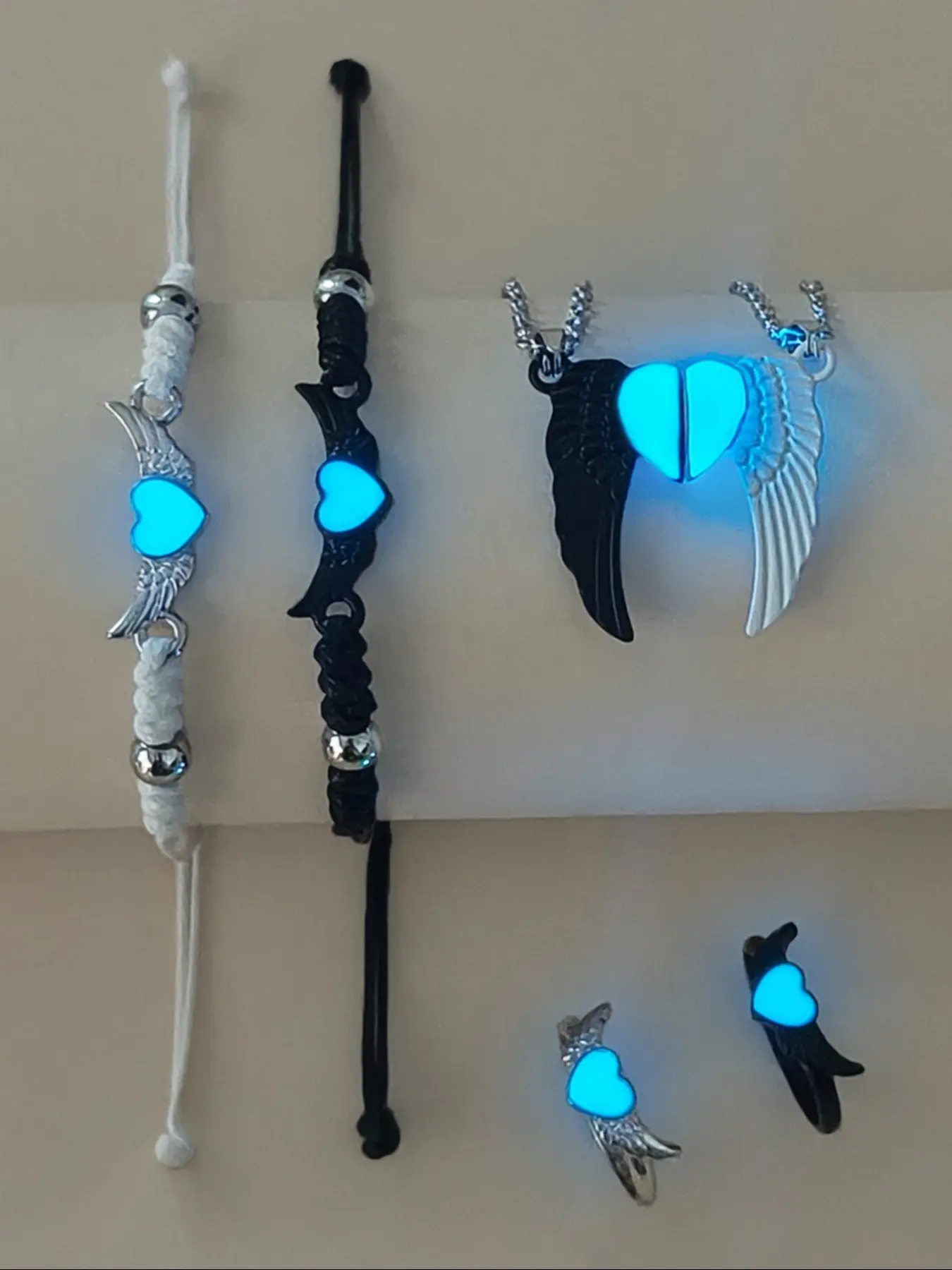 Night Glow Heart Wing Couple Necklace Set, Heart Shine Set, Trendy Jewelry Set, Matching Jewelry Set, Couples Jewelry Set, Cute Love Pendant Bracelet Ring Jewelry Gift for Him Her, Romantic Valentine's Day Present