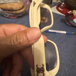E xquisite Handicrafts