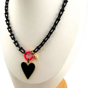 Savage Sweetheart Black & Pink 18k Gold plated Ulink chain necklace. Bold, sweet, & beautiful statement piece.