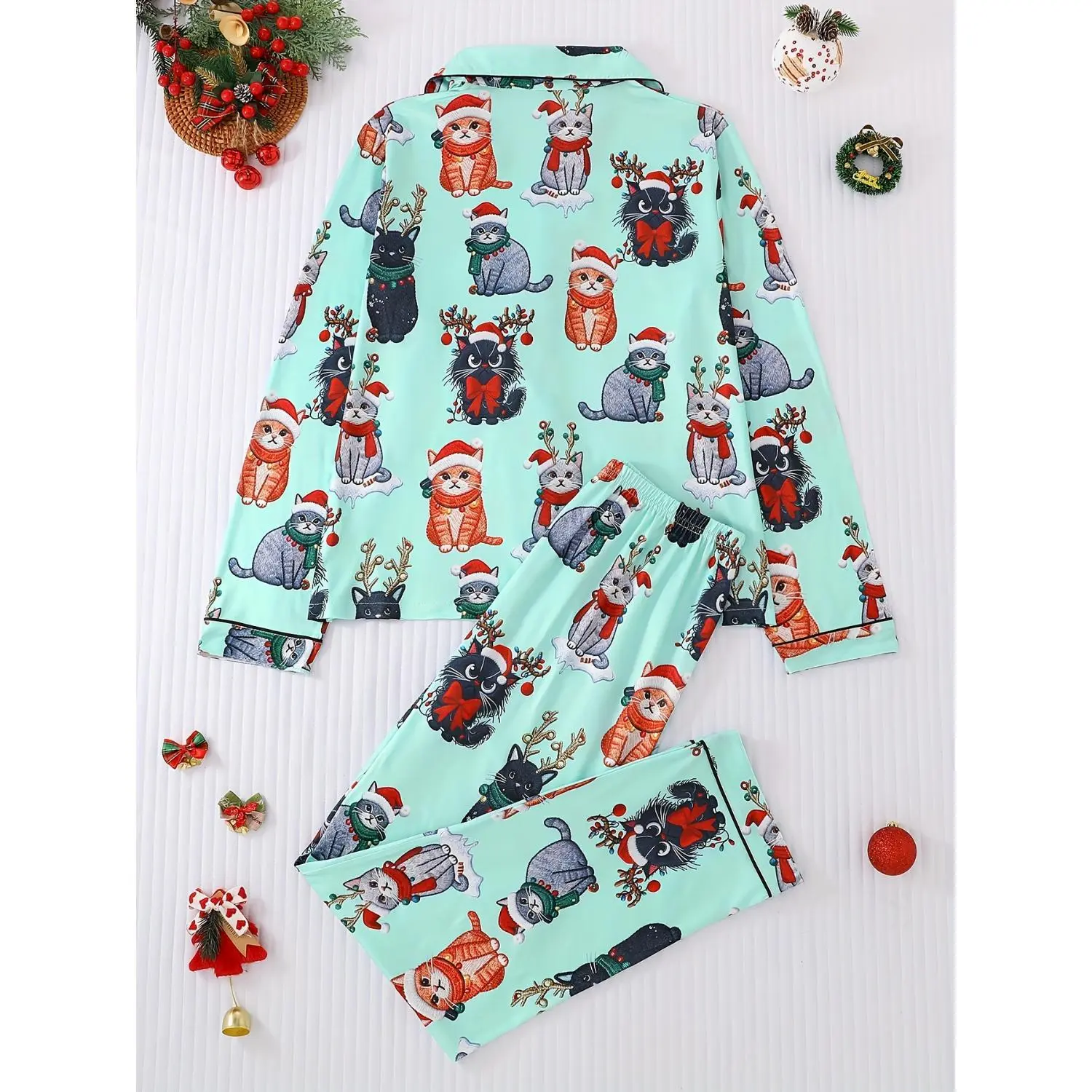 Two-piece Adult Women's Casual Pajama Set, Featuring a Pocketed Lapel Cardigan with Long Sleeves and Elastic Waist Pants, Designed with a Festive Cartoon Hat, Scarf, and Kitten Pattern. Suitable for All Seasons, This Loose-fitting Women's Loungewear