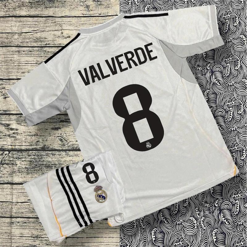 High-quality Real Madrid football kit for the 2025/26 season - New design - Real Madrid home and away jerseys for professional matches in 2025.