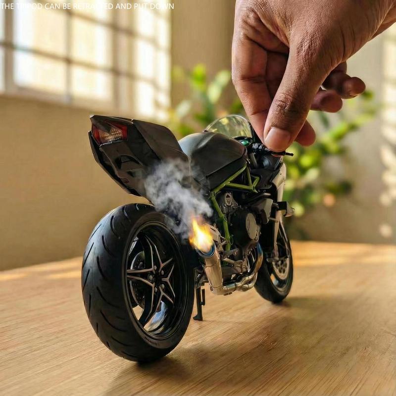 "1:12 Scale Diecast Motorcycle Model - Zinc Alloy Collectible Toy! Features Suspension, Free - Roller, Push - Back & Non - Rechargeable Button Battery. Black, Sleek Modern Design for Diecast Enthusiasts! "