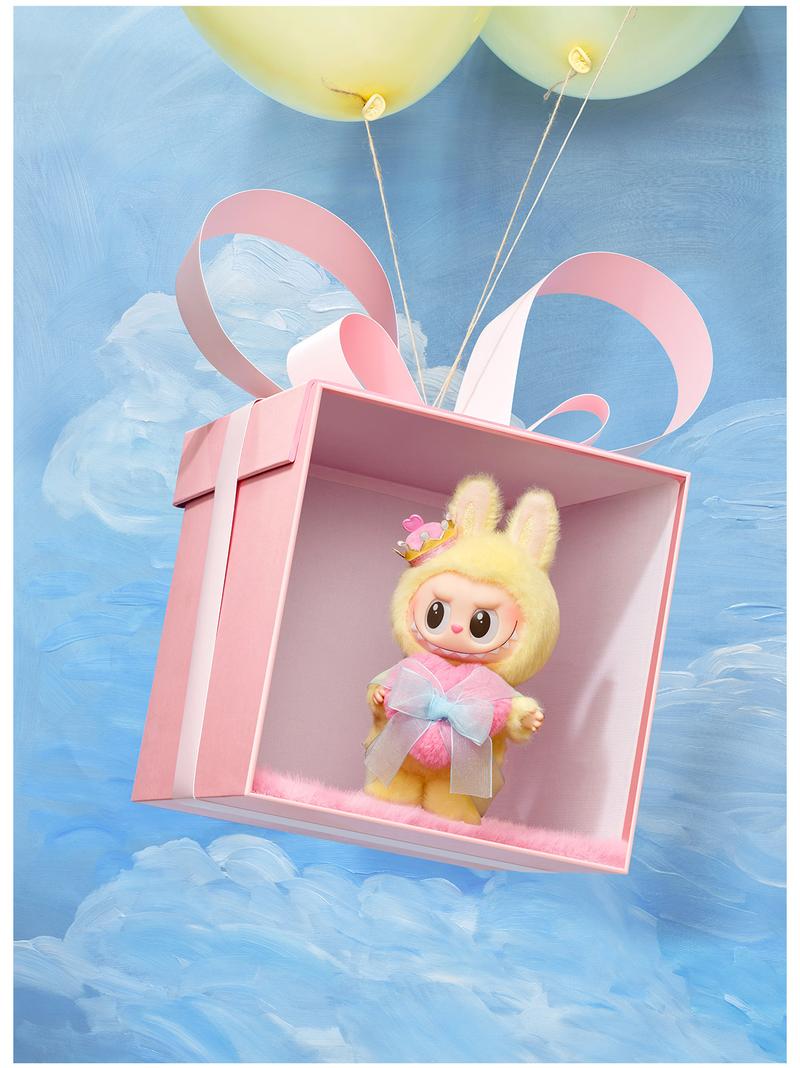 [Spanish]-THE MONSTERS Let's Checkmate Series – Peluche de Vinilo con Tarjeta Colgante