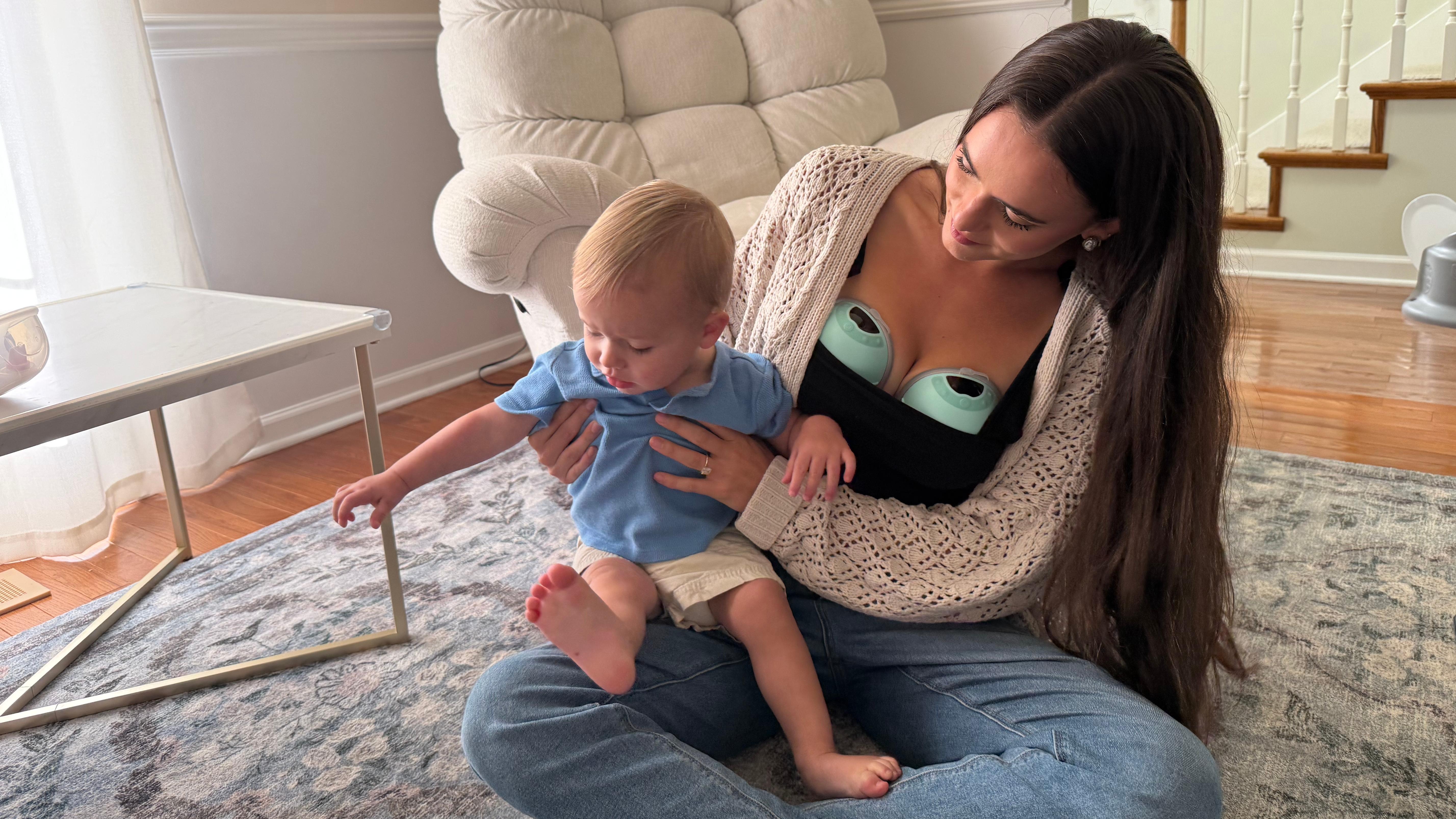 MomMed S33 Luma Built-In Night Light & Pain-Free Breast Pump For Night Pumping,Wearable Breast Pump, Electirc Portable Breast Pump, Breastfeeding Pump with 4 Modes & 9 Levels, 17/19/21mm Flange Inserts Babypump