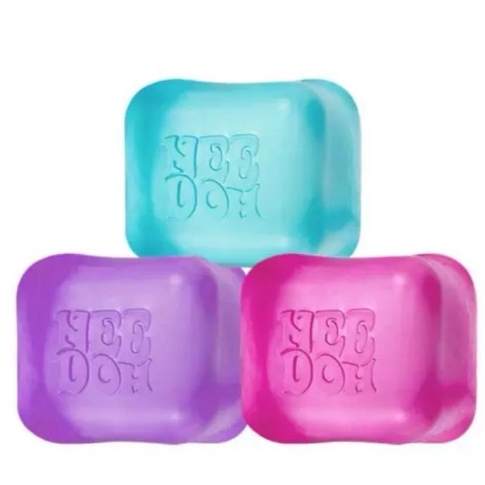 NeeDoh Nice Cube – Sensory Fidget Toy with Super Solid Squish, Stretchable Stress Relief, One Random Color