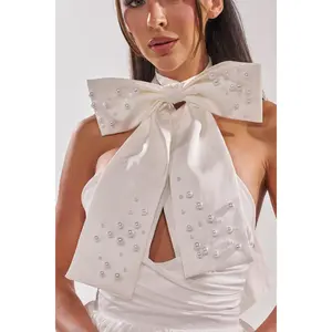 TAKE ME ANYWHERE BOW NECKLACE