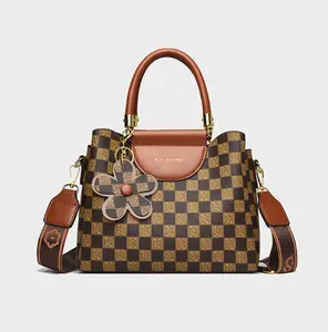 A72-New elegant and stylish lightweight handbag